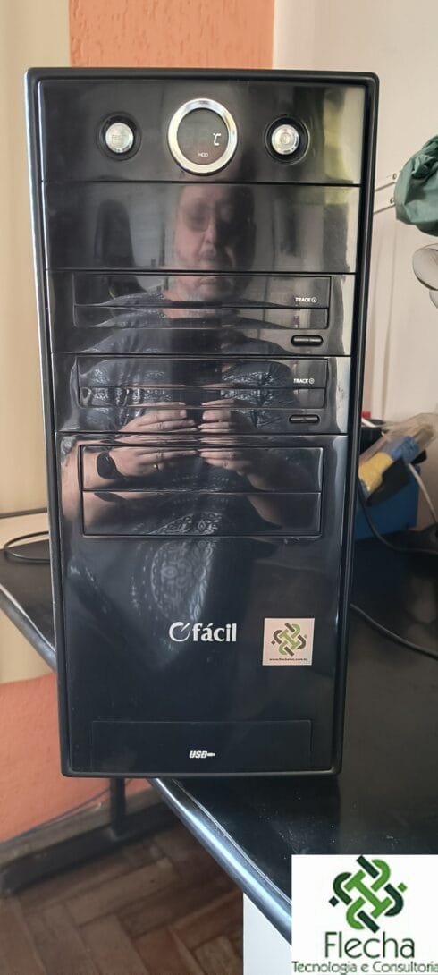PC exclusivo com placa mãe ASRock® Extreme4 e processador Intel® i7 3770